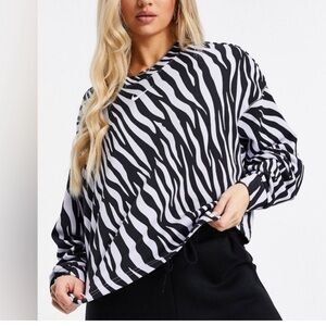Nike‎ Purple Zebra Cropped Oversized Crewneck Sweatshirt Sz XS